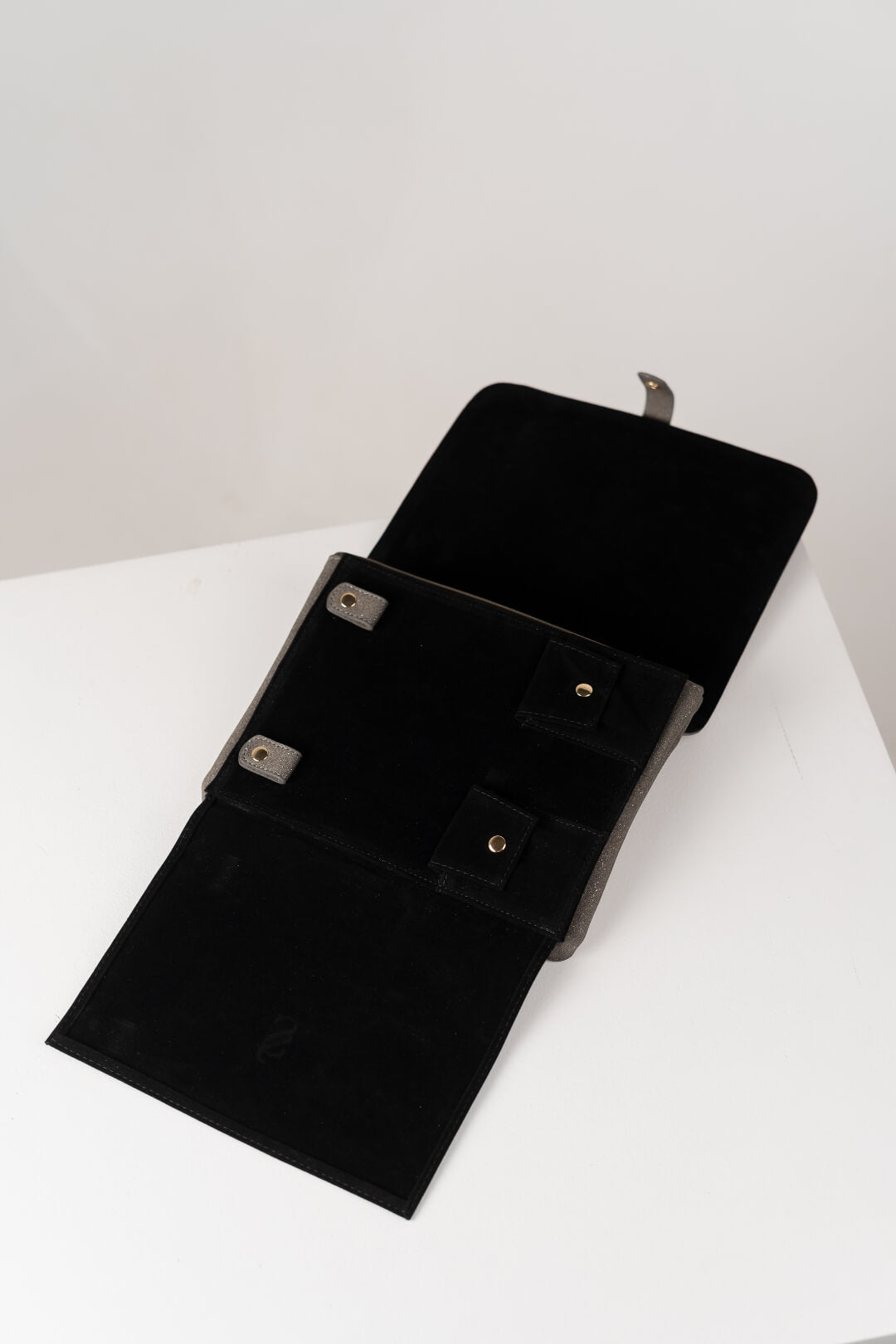 Handmade Leather Jewelry Organizer - Grey - linebysj