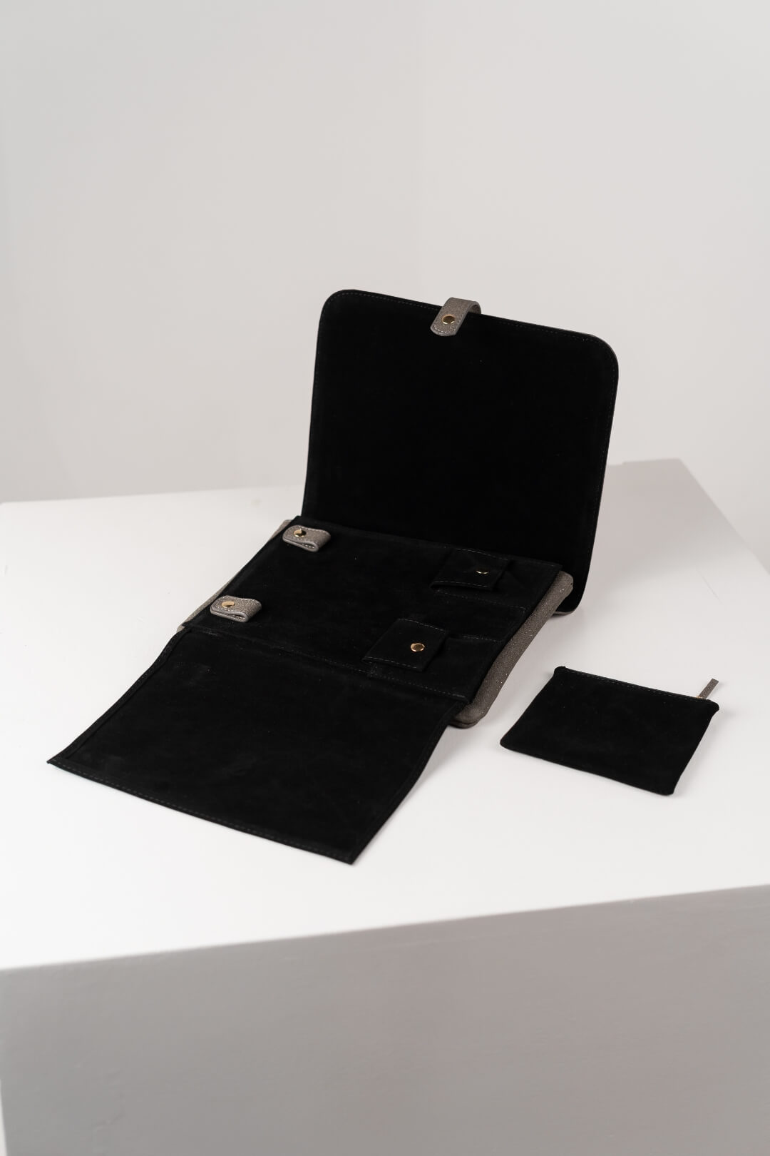 Handmade Leather Jewelry Organizer - Grey - linebysj
