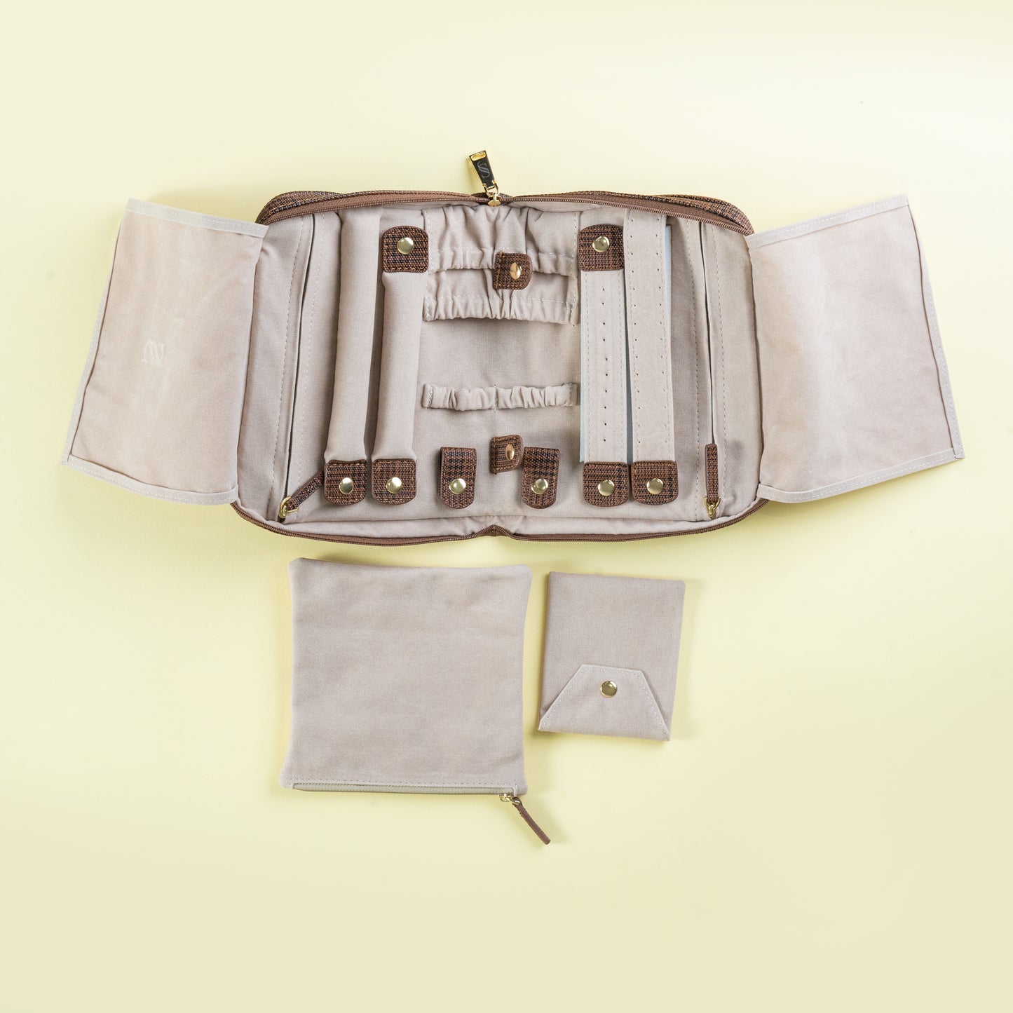 Handmade Leather Jewelry Organizer – Mocha - linebysj